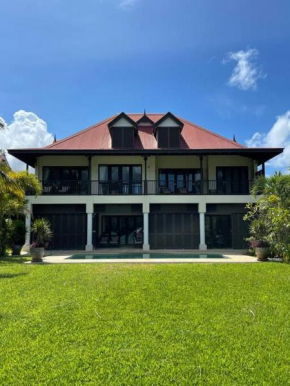 Paradise Villa Eden Island